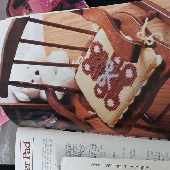 Annie's Crochet Newsletter Sept-Oct 1988 - Picture 8 of 9